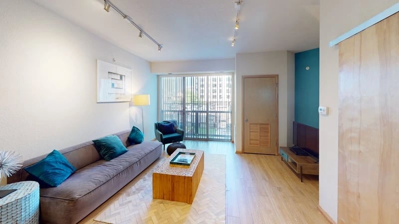 Blue & Lime 2924 Aldrich Avenue South