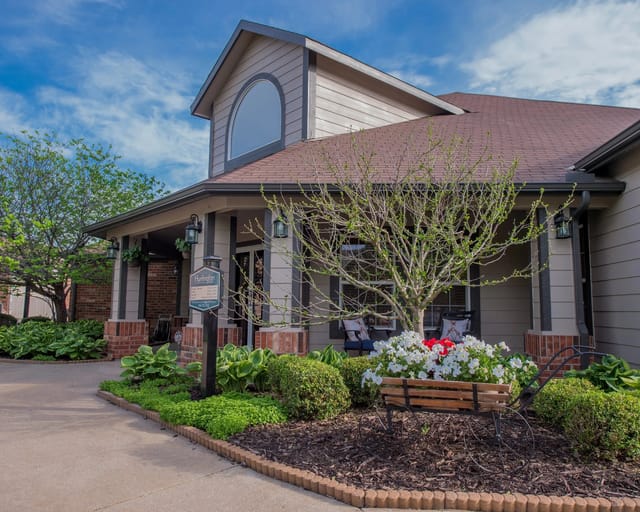 Huntington Park Leasing Office