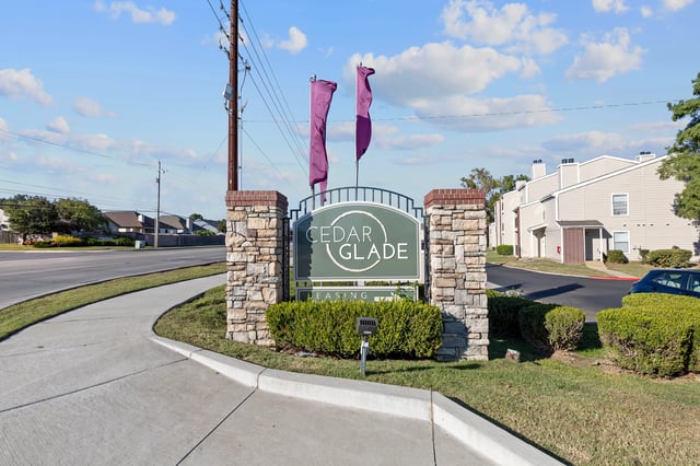 Cedar Glade apartment complex monument sign