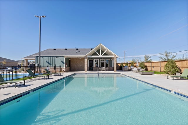 Chisholm Pointe photo 1