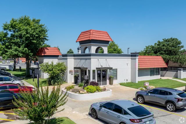 Council Place Apartments photo 1