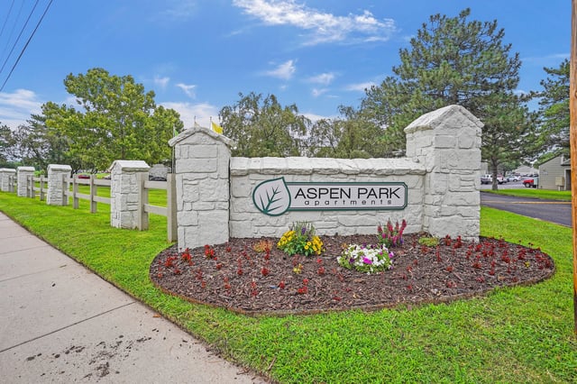 Aspen Park sign