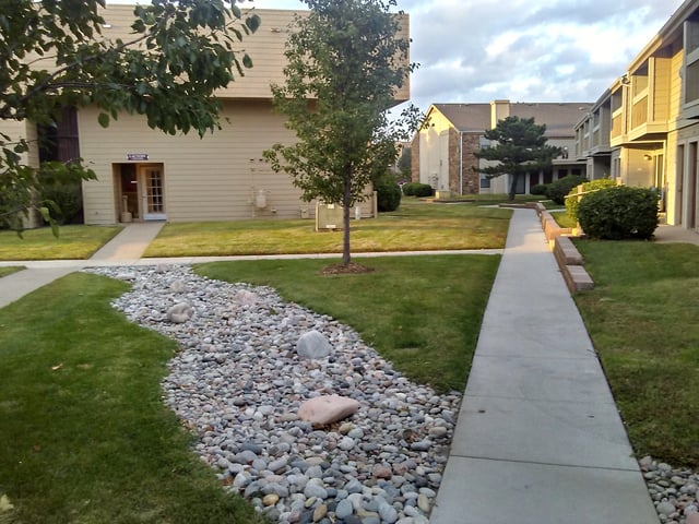 Silver Springs Apts. sign