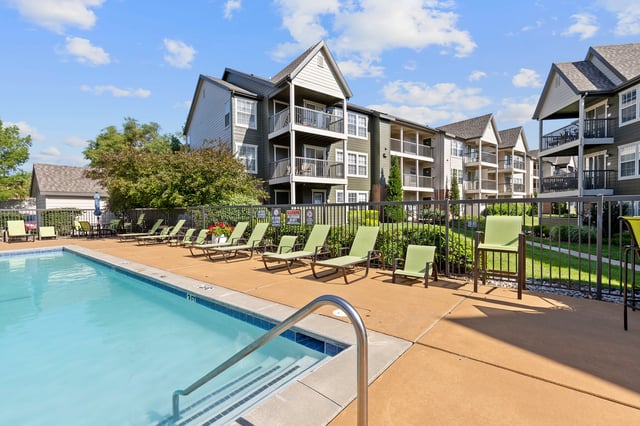 Villas of Waterford sign