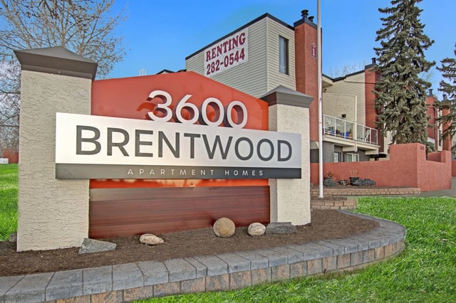 3600 Brentwood Apartment Homes monument sign.