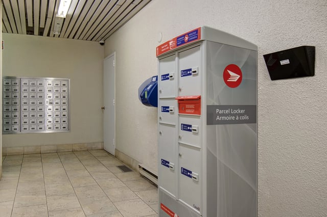 Mailboxes and parcel locker for residents.