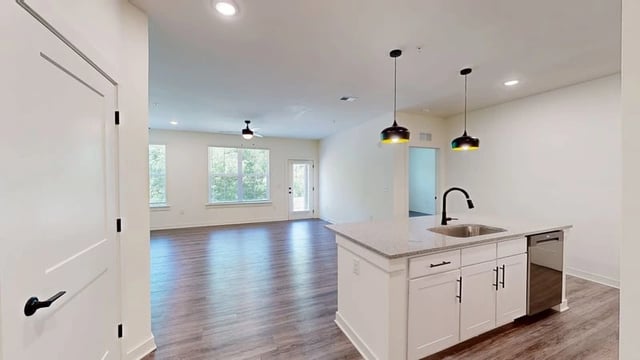 2BR, 2BA - 1,254SF - The Cove